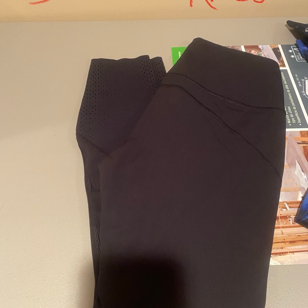 Lululemon black anew legging - size 8